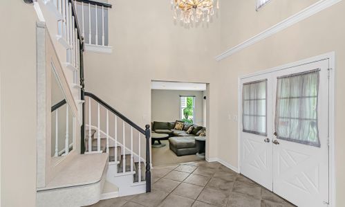 215 Plum Grove Cir, Arlington Hts, IL 60004-1373