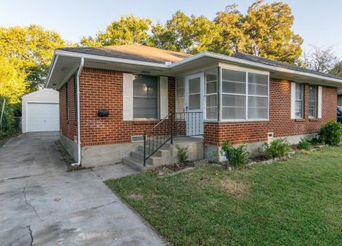 10423 Dunaway Dr, Dallas, TX 75228-2745