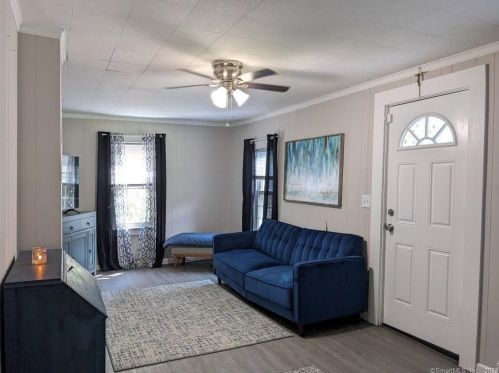 108 Knox Ave, Killingly, CT 06239-3213