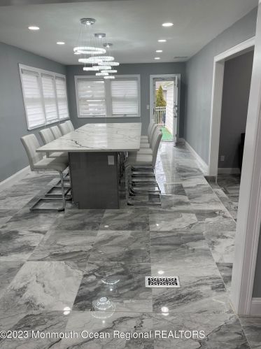 6 Dwight Dr, Tinton Falls NJ  07712-3625 exterior