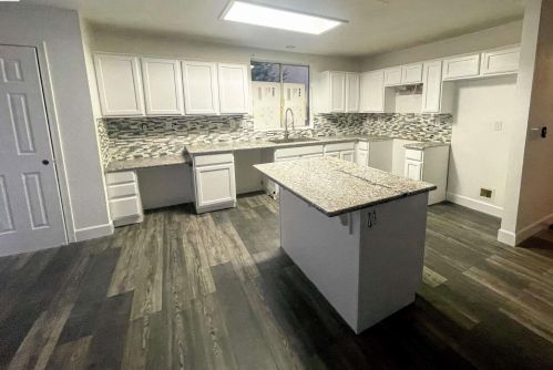 2033 Delta Ct, Stockton, CA 95206-5720