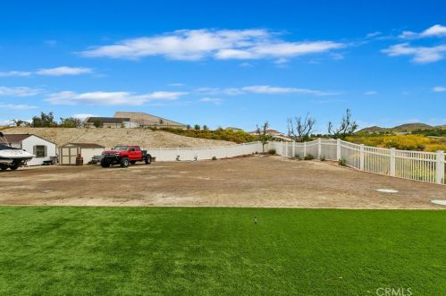 16105 Mariposa Ave, Riverside CA  92504 exterior