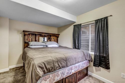 18683 Crestridge Dr, Aurora CO 80015-5128 exterior