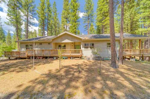 74 Fox Tail Ln, Clio, CA 96106-9803