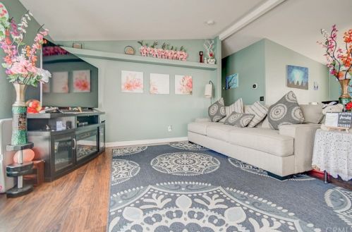 3050 Ball Rd, Anaheim CA  92804-3876 exterior