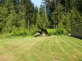 9508 Cedarvale Loop Rd, Bryant, WA 98223-8607