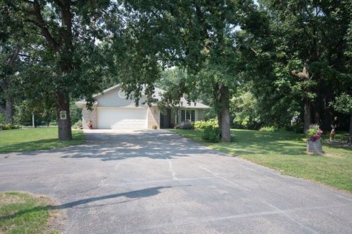 14231 181st Ave, Sauk Centre, MN 56378-4575