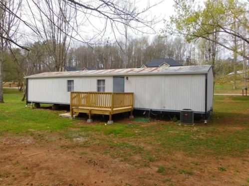 714 Peachtree Rd, Jefferson GA  30549-1560 exterior