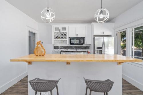 3737 Shamrock Ave, Riverside CA  92501-1846 exterior