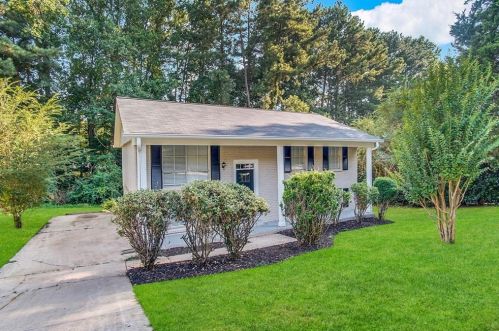 4660 Edwina Ln, Atlanta GA  30331-6802 exterior