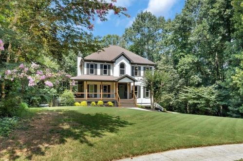 620 Pine Ter, Holly Springs, GA 30114-8985