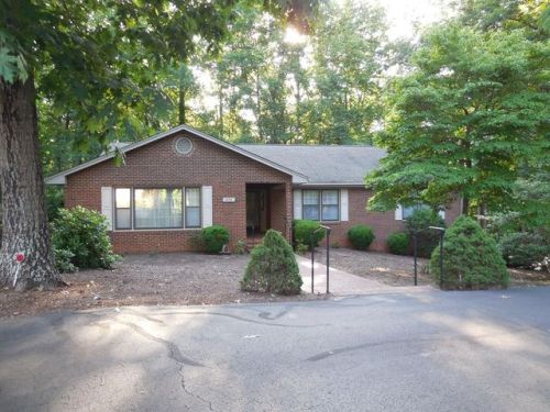 675 Stonewall Jackson Trl, Martinsville, VA 24112-0579