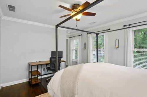 1239 Brookhaven Park Pl, Atlanta GA  30319-4570 exterior