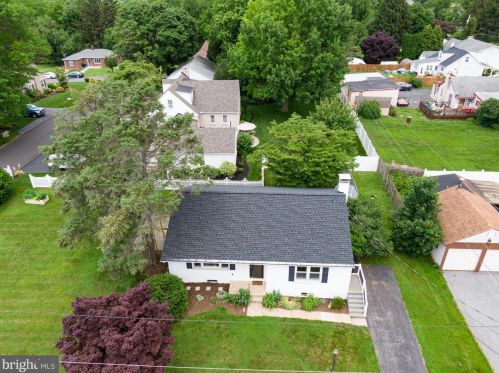 1827 Woodland Ave, Lancaster, PA 17602-4129