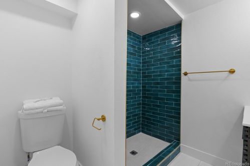 6703 Locust Ct, Englewood CO  80112-1007 exterior