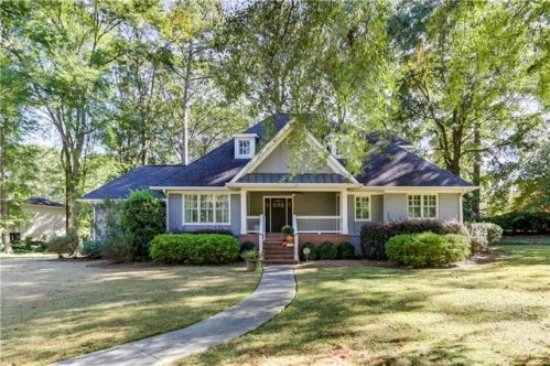 915 Dean Dr, Atlanta, GA 30318-1617