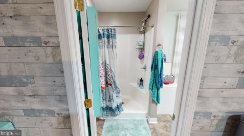 3332 Mountain Rd, Wardensville WV 26851-8279 exterior