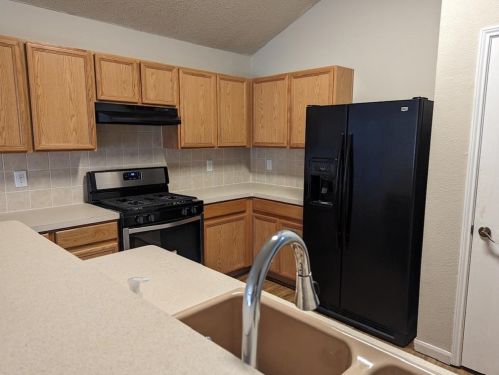 4853 Star Ridge Dr, Fort Worth TX  76133-3843 exterior