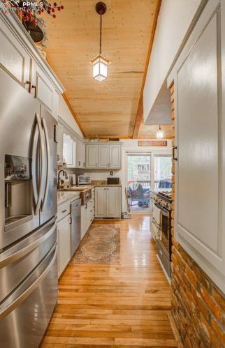 411 Evergreen Cir, Woodland Park CO 80863-2393 exterior