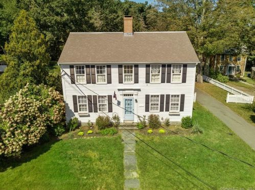 60 Elm St, Deep River, CT 06417-1615