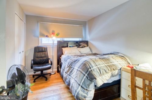 1008 Robroy Dr, Silver Spring MD exterior