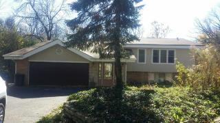 3 Thornwood Dr, Homewood, IL 60422-1949