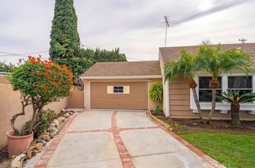 908 Neptune Pl, Anaheim, CA 92804-4513