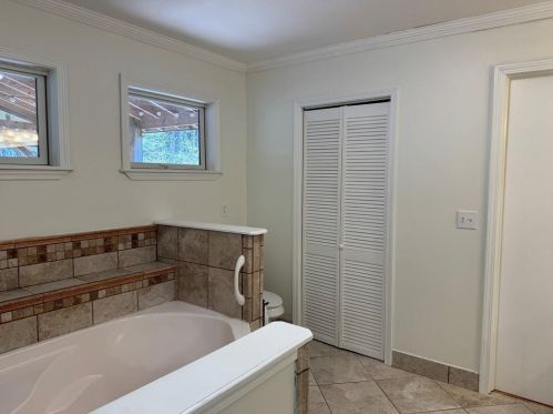 1890 Jimmy Dodd Rd, Buford GA  30518-2220 exterior