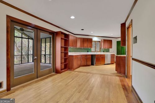 120 Huntcliff Pt, Atlanta GA  30350-1601 exterior