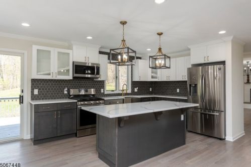 99 Catswamp Rd, Hackettstown NJ  07840-4642 exterior