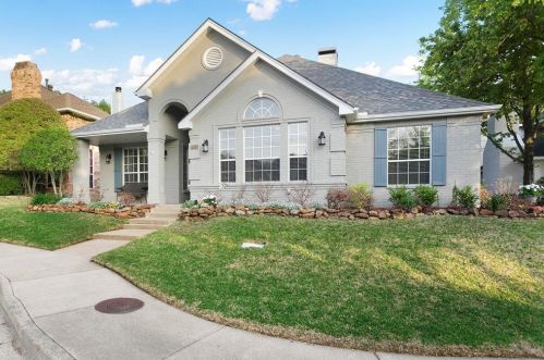 8924 Club Creek Cir, Dallas, TX 75238-3756