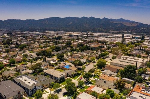 636 Milford St, Glendale CA  91203-1633 exterior