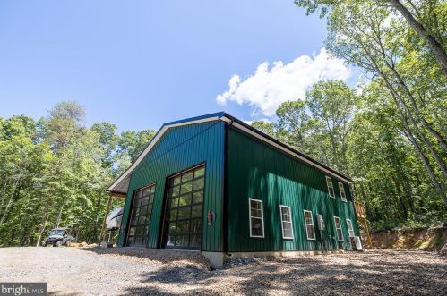 5384 Smith Creek Rd, New Market, VA 22844-3324