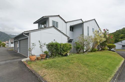 47-180 Hui Akepa Pl, Kaneohe, HI 96744