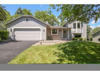 1007 Wedgewood Ln, Saint Paul, MN 55123-1986