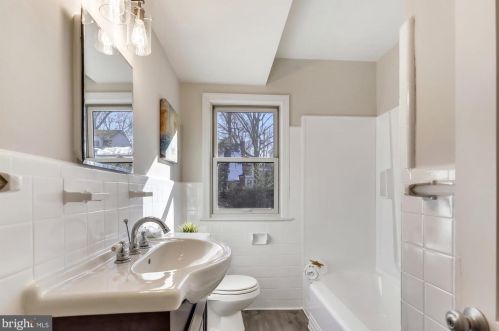 405 Lexington Dr, Silver Spring MD 20901-2643 exterior