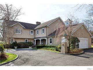 36 Arrowhead Way, Tokeneke, CT 06820-5505