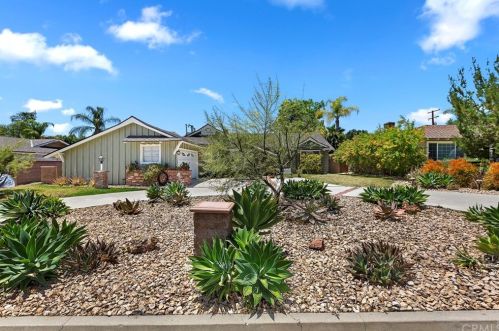 153 Hacienda Ave, Glendora, CA 91741-3967