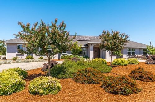 9207 Stanford Ln, Durham, CA 95938-9502