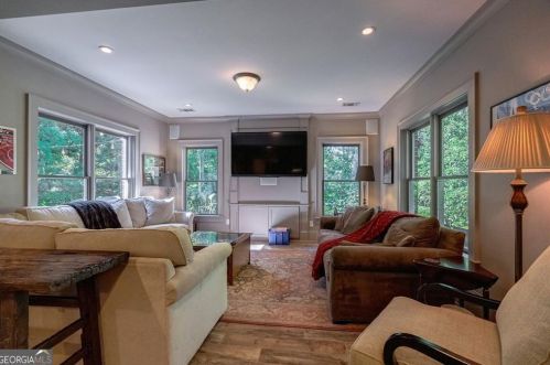 8186 Hewlett Rd, Atlanta GA  30350-3501 exterior