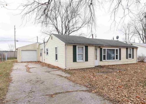 332 16th Ave, Silvis, IL 61282-1809
