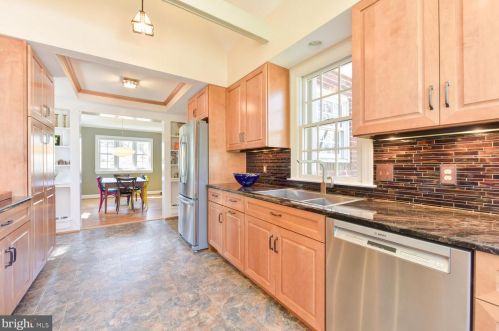 9305 Mintwood St, Silver Spring MD 20901-3523 exterior