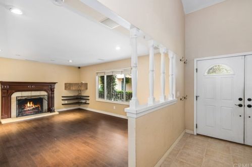 121 Barbara St, Anaheim CA  92806-3825 exterior