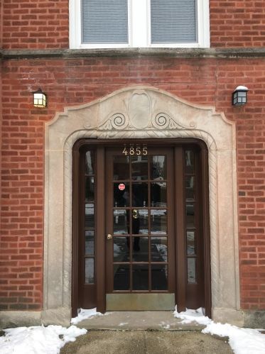 4855 Roscoe St, Chicago, IL 60641-4320