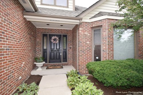 1041 Kristin Ct, Batavia, IL 60510-3372