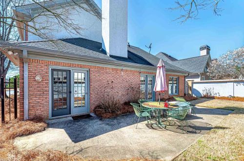 100 Wexford Ct, Stockbridge GA  30281-6307 exterior
