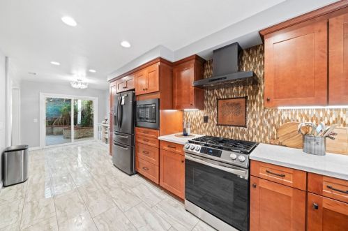 4728 Fairfield St, Anaheim CA  92807-3651 exterior