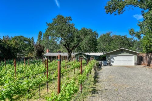 330 Diogenes Dr, Angwin, CA 94508-9796
