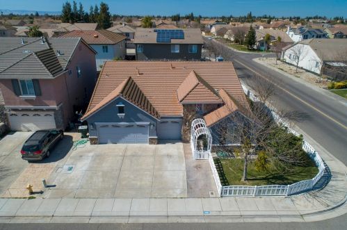 4021 Rancho Mesa Ct, Modesto, CA 95356-8986