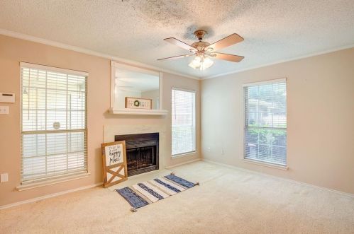 1413 Meadowood Village Dr, Fort Worth, TX 76120-4755